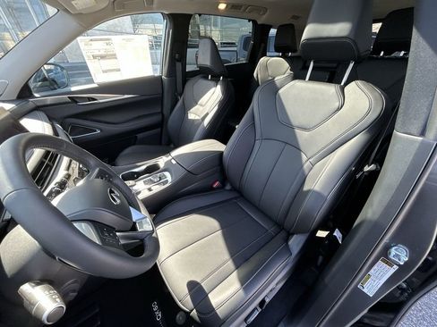 New 2026 INFINITI QX60 Luxe image 11