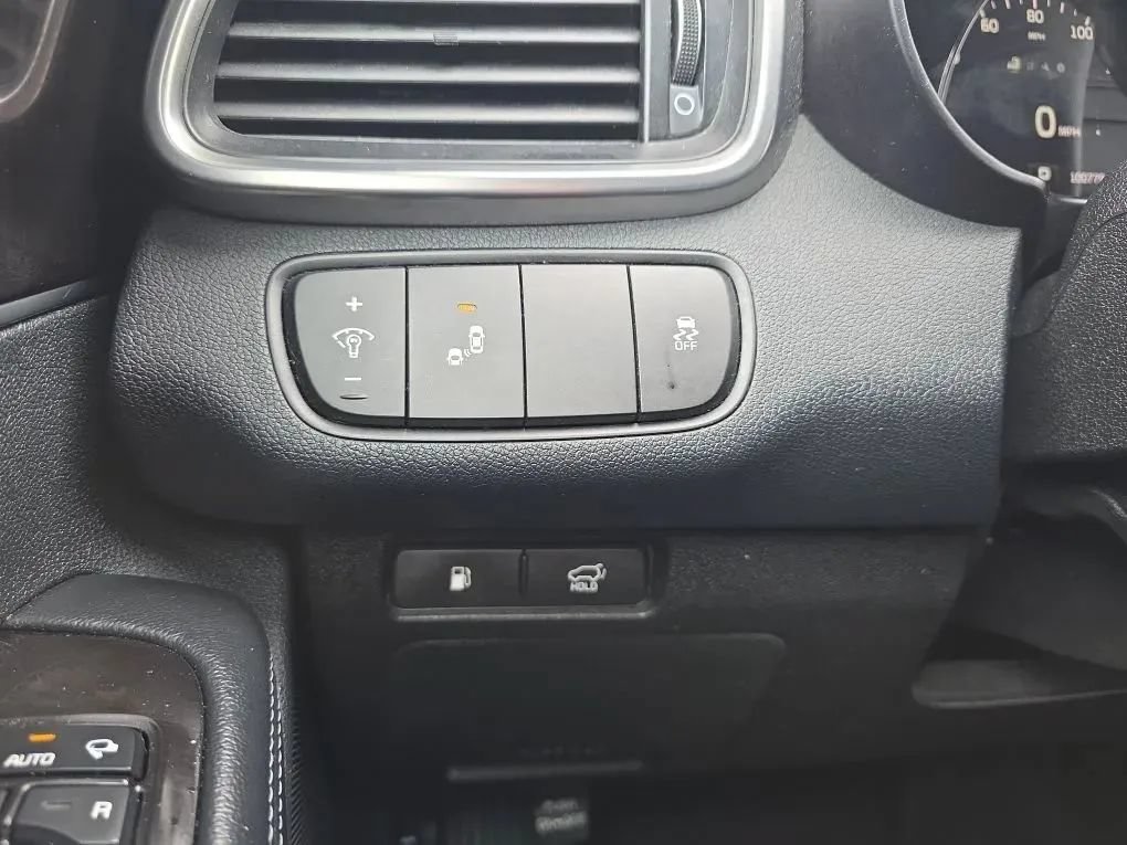 Used 2018 Kia Sorento EX FWD image 21