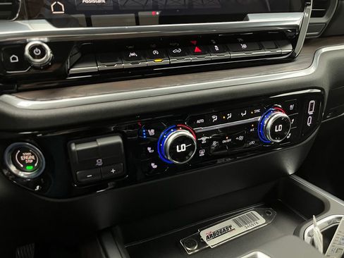 New 2026 GMC Sierra 1500 SLT w/ SLT Premium Package image 27