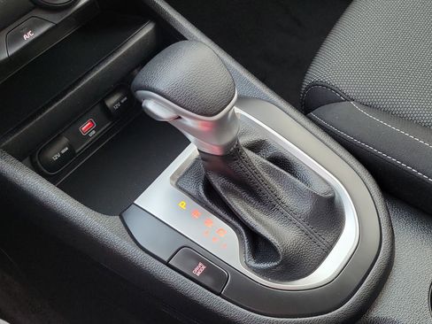 Used 2023 Kia Forte LXS image 13