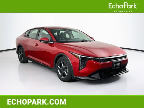 Used 2025 Kia K4 FWD image 1