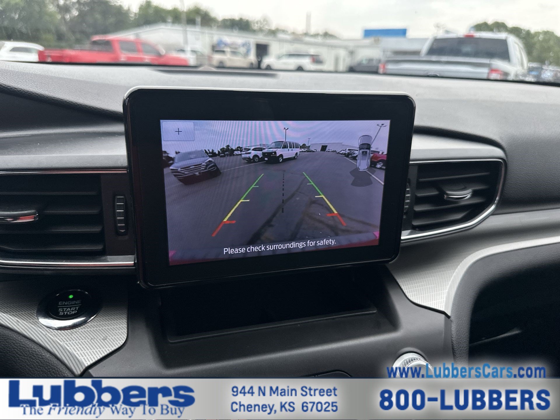 Used 2020 Ford Explorer XLT w/ Equipment Group 202A AWD/4WD image 17