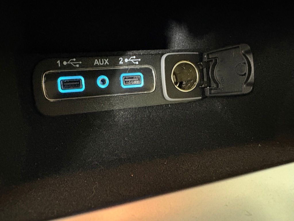 Used 2020 Jeep Grand Cherokee Limited w/ Luxury Group II AWD/4WD image 35