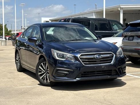 Used 2018 Subaru Legacy 2.5i Premium AWD/4WD image 2