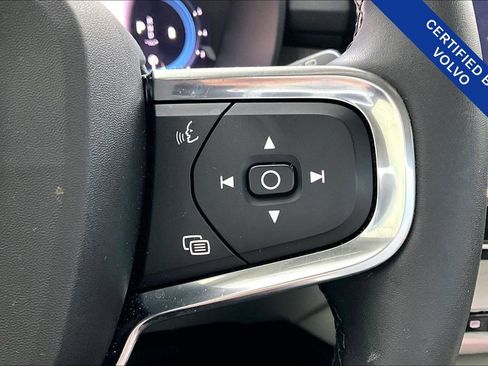 Used 2023 Volvo XC40 B4 Plus w/ Protection Package Premier image 27