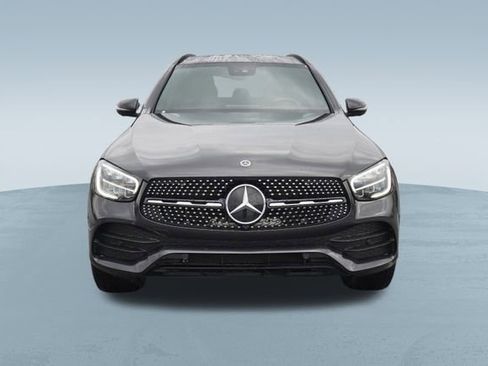 Used 2022 Mercedes-Benz GLC 300 image 2