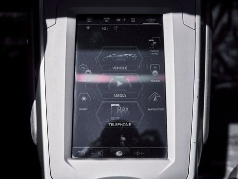 Used 2023 Lamborghini Huracan EVO RWD image 57