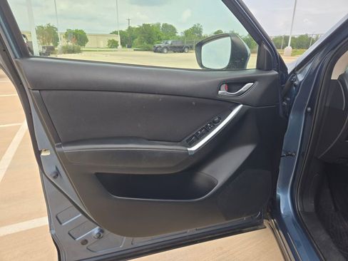 Used 2016 MAZDA CX-5 Touring FWD image 12