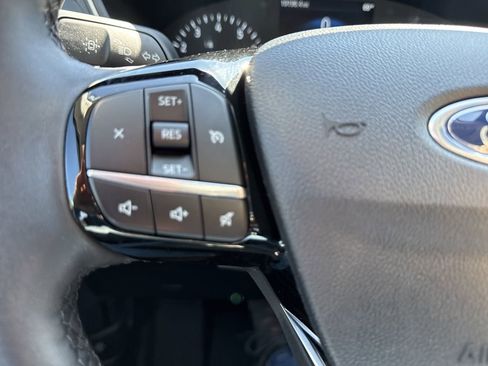 Used 2022 Ford Escape SE w/ SE Sport Appearance Package AWD/4WD image 30