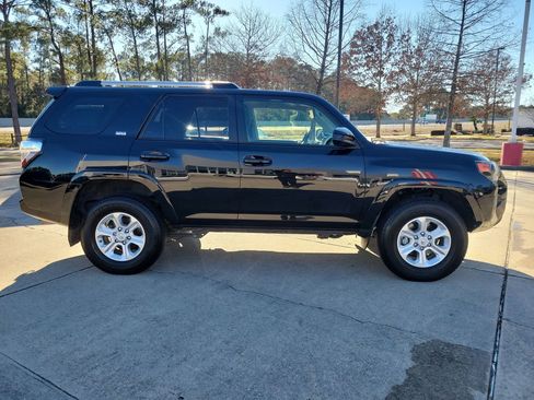 Used 2024 Toyota 4Runner SR5 image 8