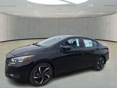 New 2025 Nissan Versa SR w/ Trunk Package