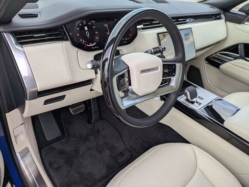New 2025 Land Rover Range Rover Long Wheelbase Autobiography image 7