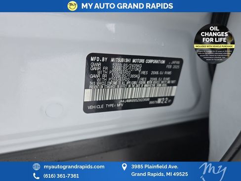 Used 2025 Mitsubishi Outlander SEL image 38