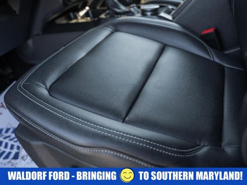 Used 2025 Ford Bronco Badlands image 37