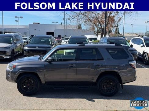 Used 2022 Toyota 4Runner SR5 image 6