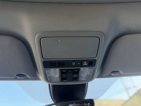Used 2024 Honda Odyssey Touring image 43