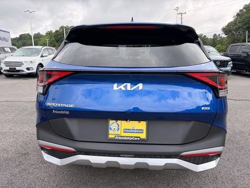 Used 2024 Kia Sportage EX AWD/4WD image 11