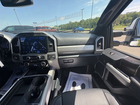 Used 2022 Ford F250 Lariat AWD/4WD image 23