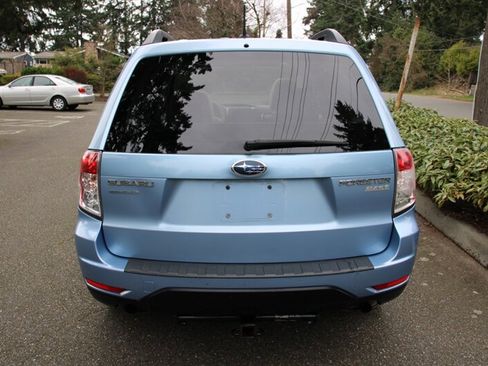 Used 2012 Subaru Forester 2.5X Premium w/ All-Weather Pkg image 11