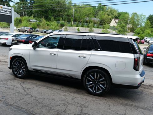 Used 2021 Cadillac Escalade Sport Platinum AWD/4WD image 7