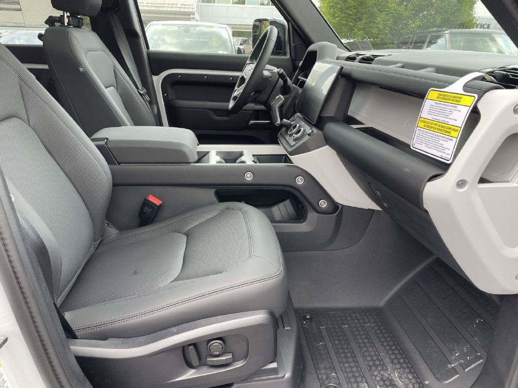 New 2026 Land Rover Defender 110 S AWD/4WD image 20