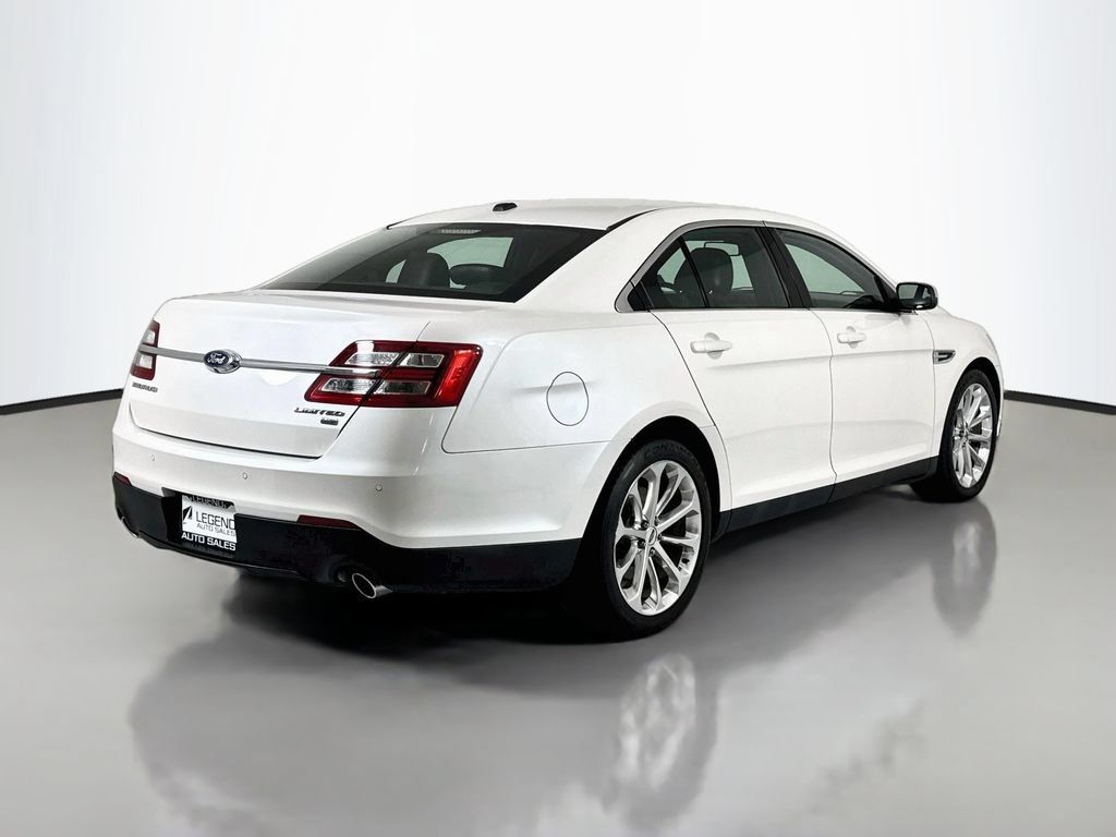 Used 2018 Ford Taurus Limited w/ Driver Assist Package AWD/4WD image 5