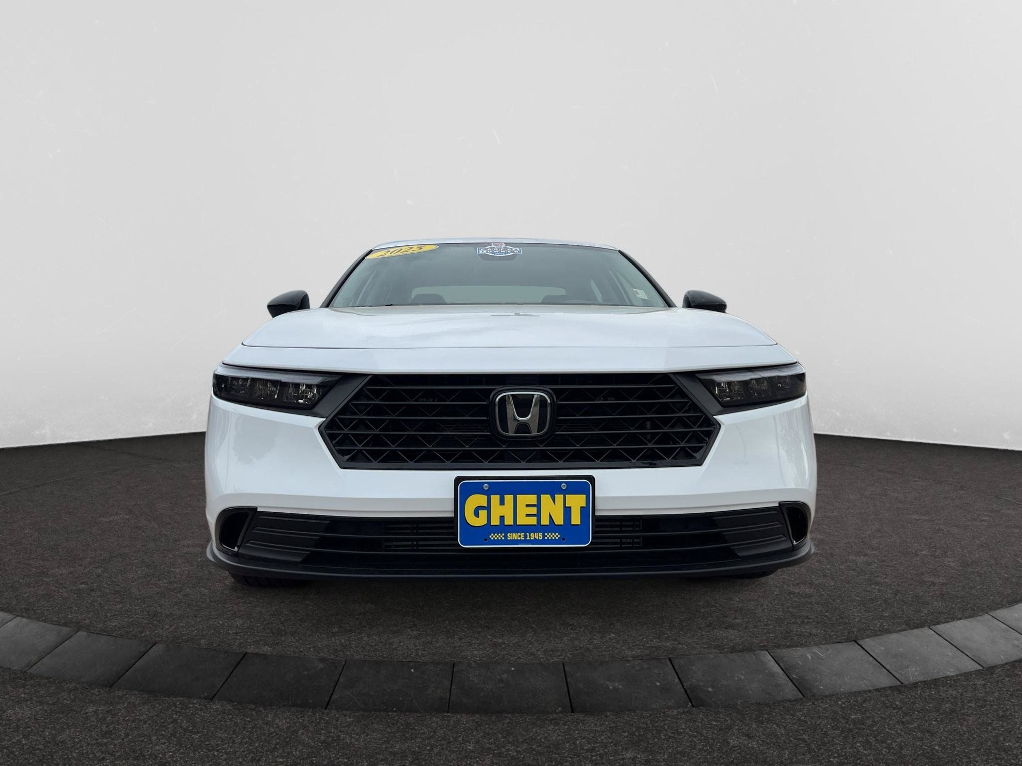Used 2025 Honda Accord SE image 3