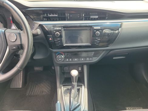 Used 2016 Toyota Corolla S FWD image 15