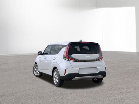New 2025 Kia Soul S image 4