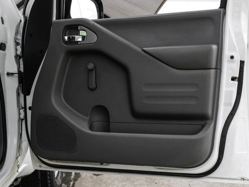 Used 2019 Nissan Frontier S RWD image 41