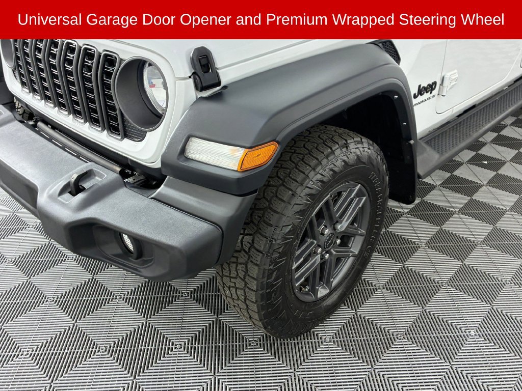 Used 2024 Jeep Wrangler Unlimited Sport AWD/4WD image 13
