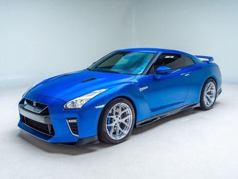 Used 2021 Nissan GT-R Premium AWD/4WD image 69