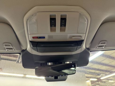 Used 2026 Subaru Ascent Touring AWD/4WD image 18