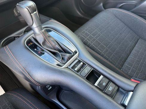 Used 2025 Honda HR-V Sport image 10