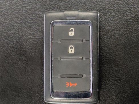 Used 2024 Jeep Grand Cherokee Laredo RWD image 32