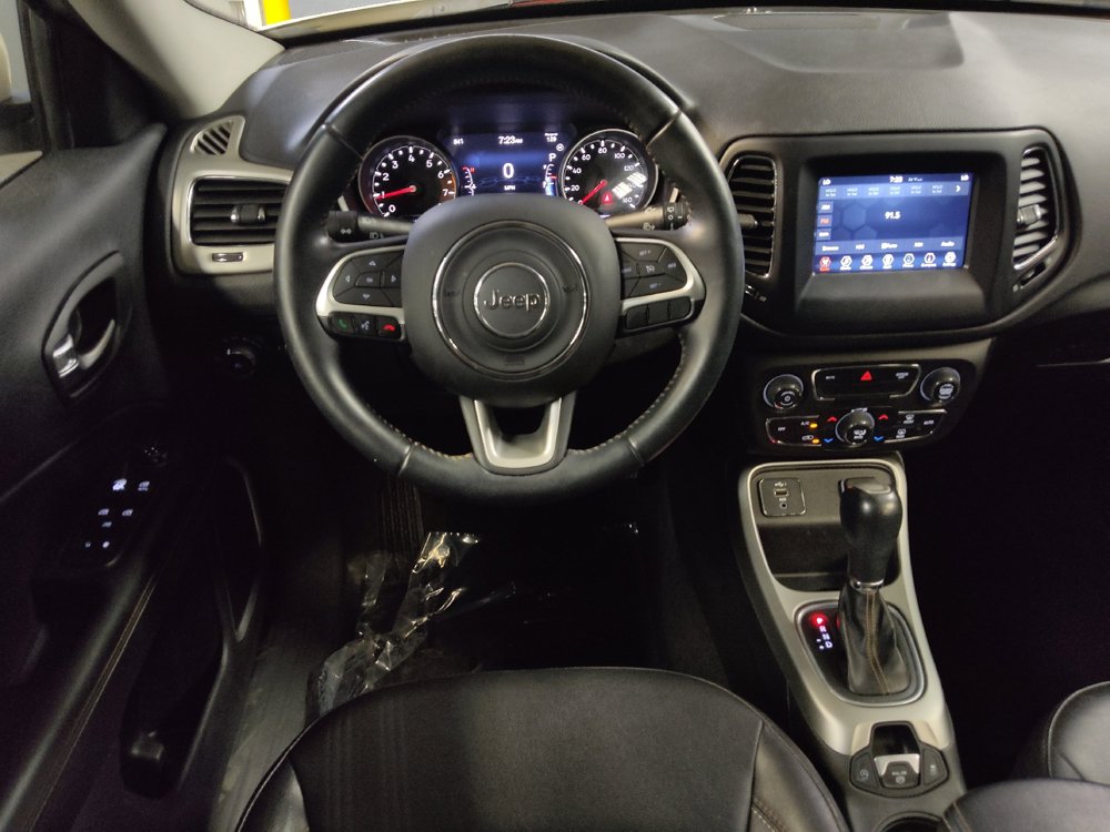 Used 2019 Jeep Compass Latitude w/ Popular Equipment Group FWD image 22