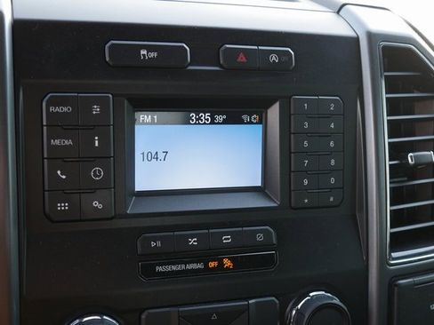 Used 2018 Ford F150 XLT image 21