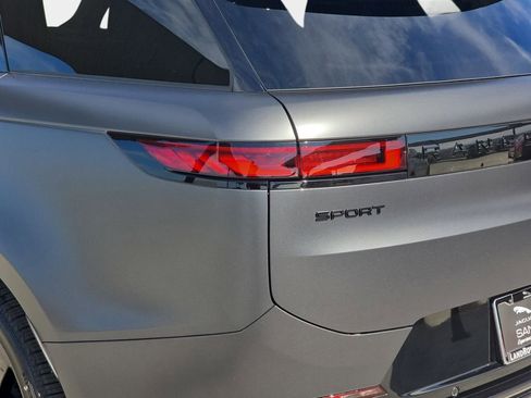 New 2025 Land Rover Range Rover Sport Dynamic SE image 36