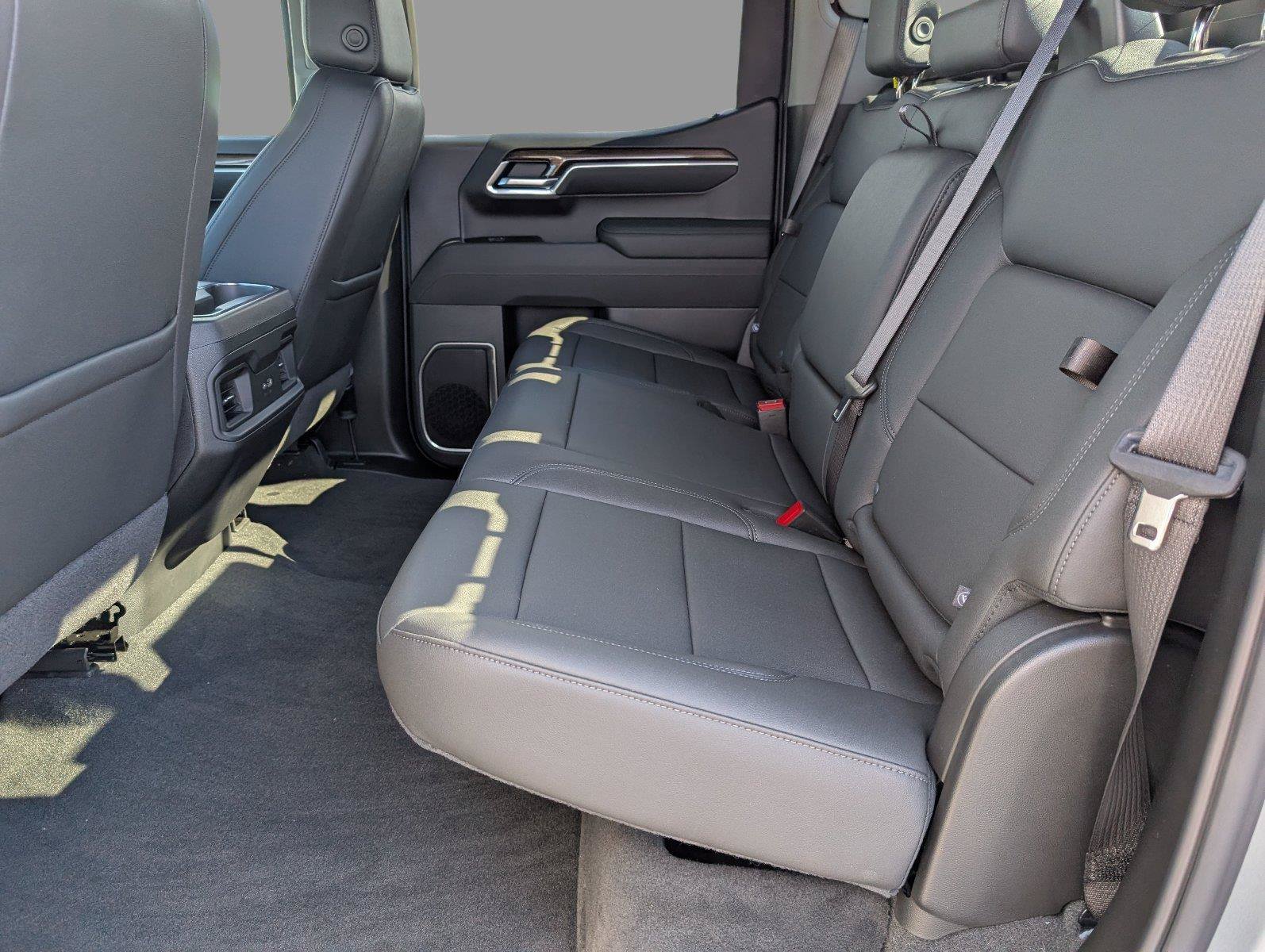 New 2026 Chevrolet Silverado 1500 RST w/ RST All Star Premium Package AWD/4WD image 32