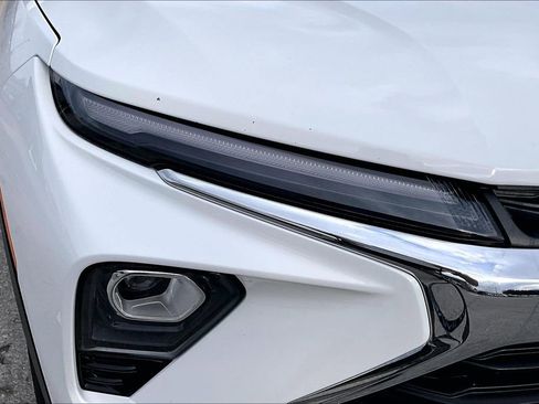 Used 2025 Chevrolet TrailBlazer LT image 30