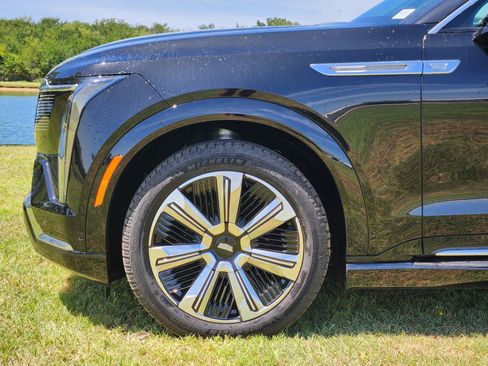 New 2025 Cadillac Escalade IQ Luxury 1 image 5