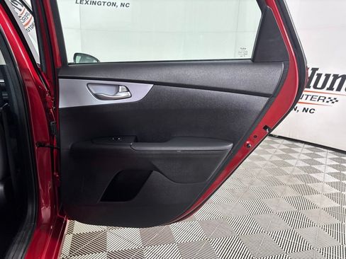 Used 2024 Kia Forte LXS FWD image 25