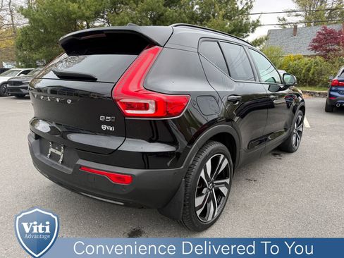 Certified 2024 Volvo XC40 B5 Plus w/ Protection Package Premier AWD/4WD image 8