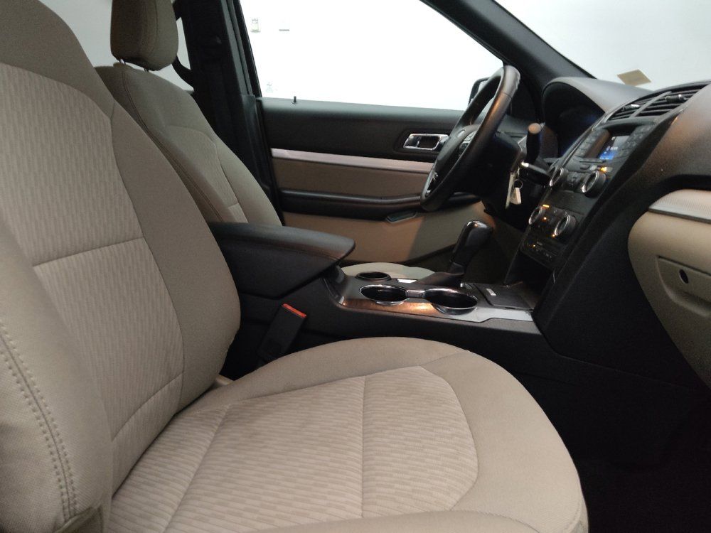 Used 2018 Ford Explorer FWD image 21