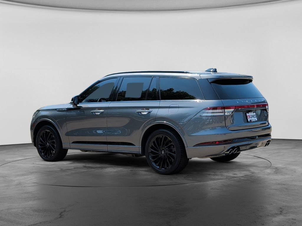 Used 2025 Lincoln Aviator Reserve w/ Jet Appearance Package AWD/4WD image 5