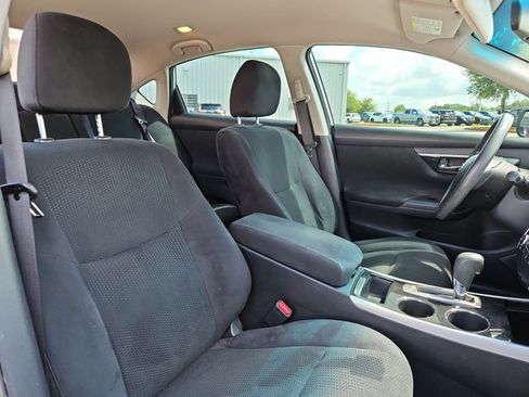 Used 2014 Nissan Altima 2.5 S FWD image 17