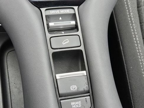 Used 2026 Honda HR-V LX image 25