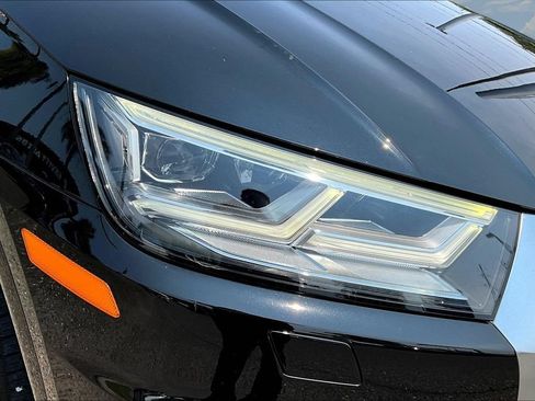 Used 2019 Audi Q5 2.0T Premium Plus w/ Premium Plus Package AWD/4WD image 31