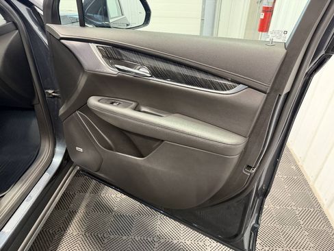 Used 2020 Cadillac XT6 Premium Luxury AWD/4WD image 34
