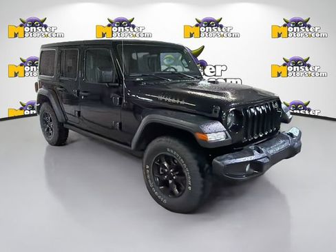 Used 2023 Jeep Wrangler Willys image 3